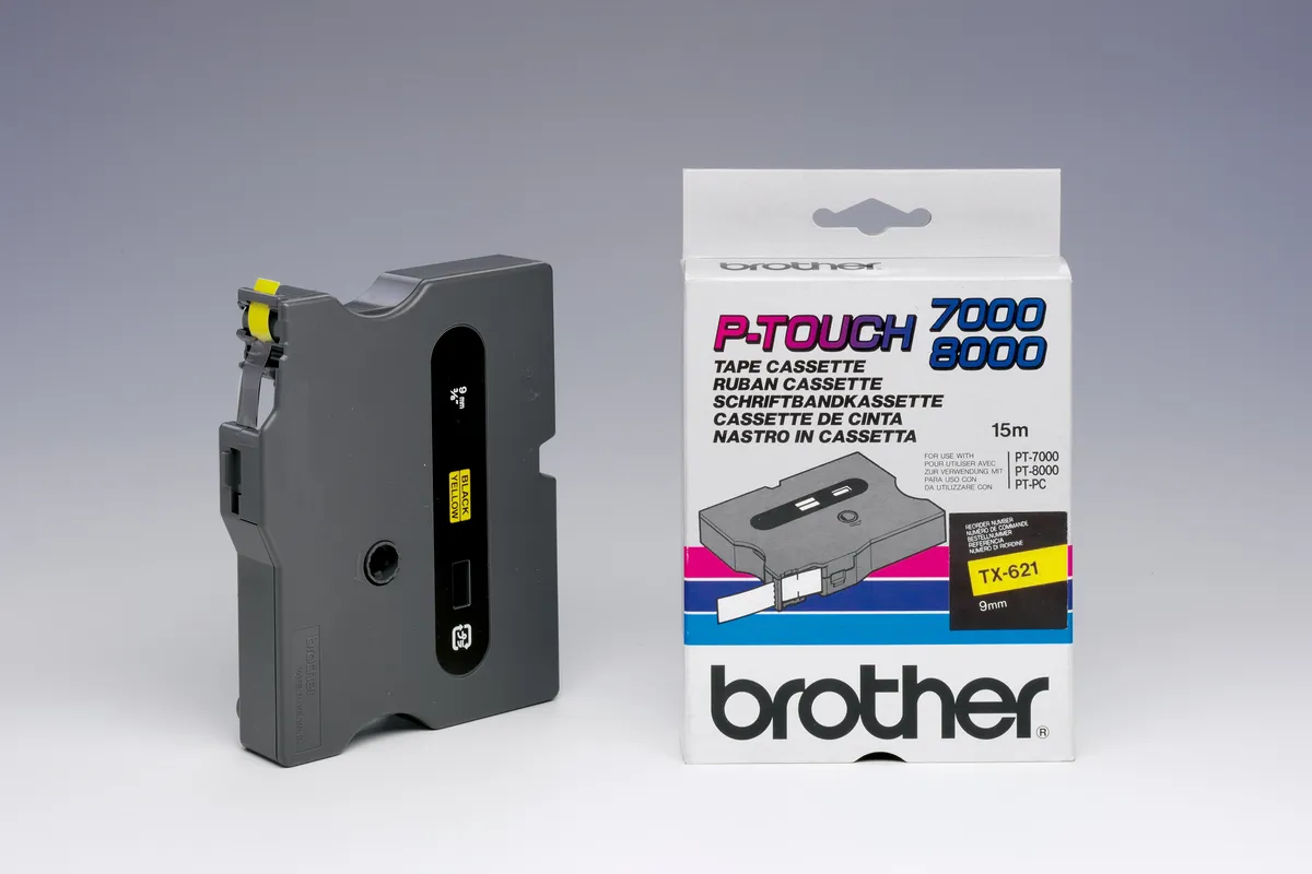 Brother TX-621 Schriftband schwarz auf gelb (9mm x 15m)