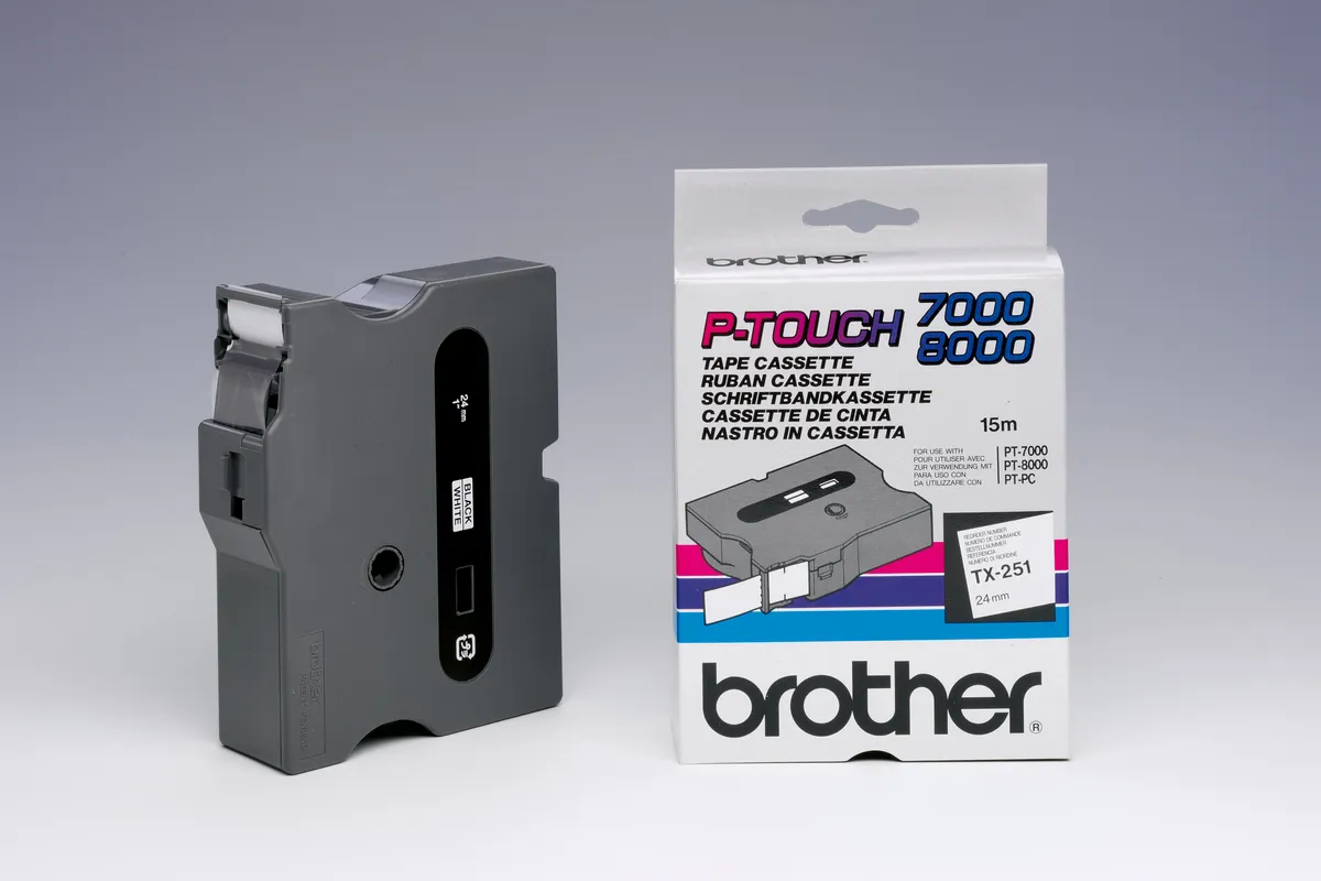 Brother TX-251 Schriftband schwarz auf weiß (24mm x 15m)